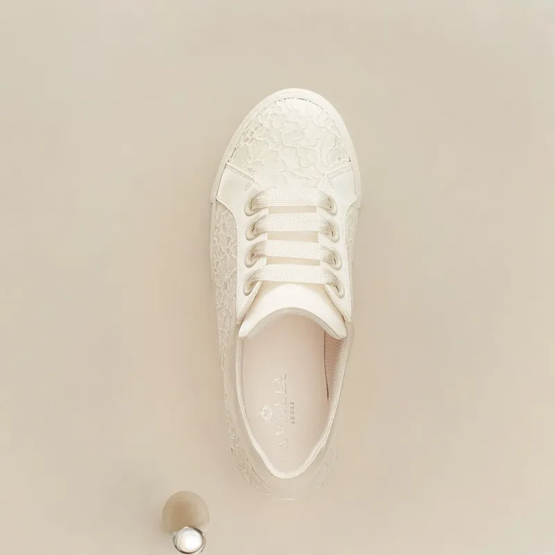 Sneakers sposa in pizzo