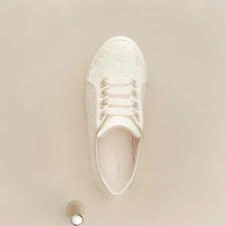 Sneakers sposa in pizzo